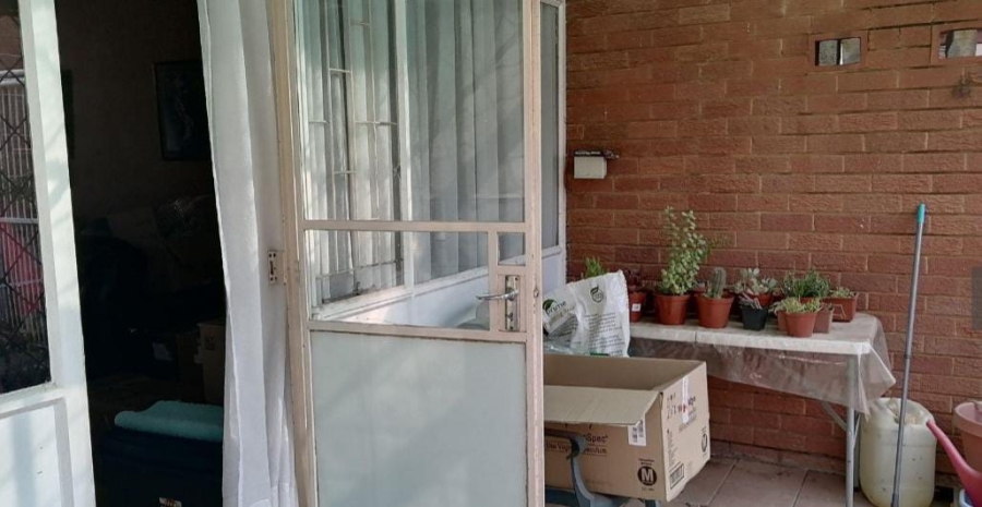 1 Bedroom Property for Sale in Potchefstroom North West